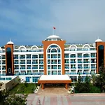 Maya World Отель