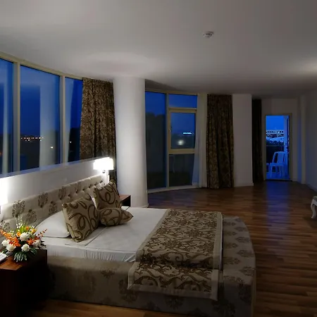 Maya World Ξενοδοχείο 5*