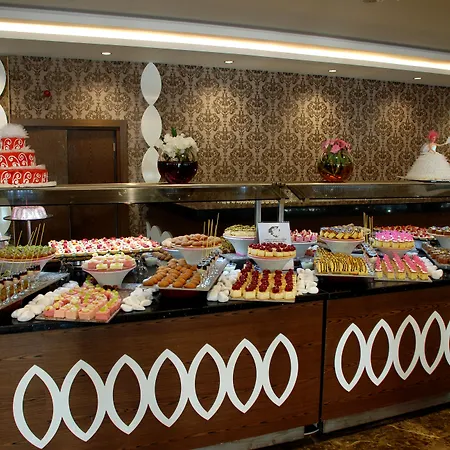 Maya World Otel 4*
