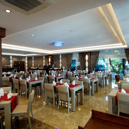 Maya World Otel Side